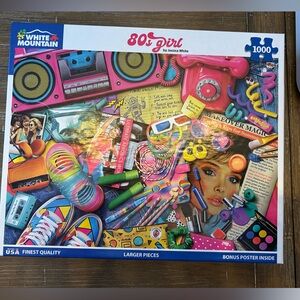 White Mountain 80s Girl, 1000 pieces